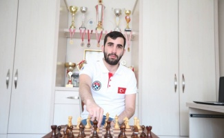 Milli satranççı Berkay Çelik, TSF yönetim kurulunda yer aldı: