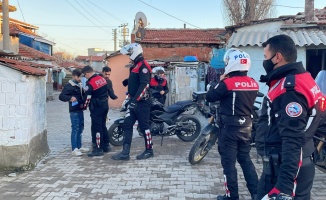 Edirne'de asayiş ve trafik uygulamasında yakalanan 6 şüpheli tutuklandı