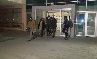 Edirne'de sınırda yakalanan Yunanistan uyruklu 2 kişi, adli kontrol şartıyla serbest bırakıldı