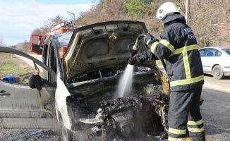 Kapıkule'den Türkiye'ye giriş yapan yabancı plakalı araçta çıkan yangın söndürüldü