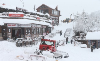 Kartepe Kayak Merkezi'nde pistlerin hafta sonu açılması bekleniyor