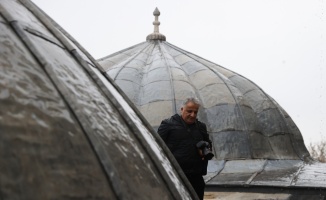 Osmanlı mirası camilerin kubbelerini fotoğraflıyor