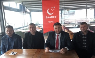 Saadet Partisi Gölcük İlçe Başkanı Özsoy, basın toplantısı düzenledi