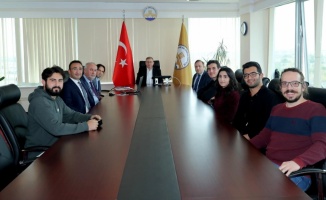 Trakya Üniversitesi Simurg Roket Takımı Rektör Tabakoğlu'nu ziyaret etti