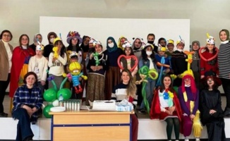 Bursa'da liseli gençlerden özel öğrencilere sosyal destek