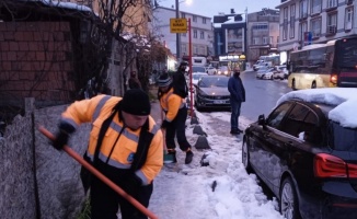 İstanbul Eyüpsultan'da 'kar'ın izleri temizleniyor