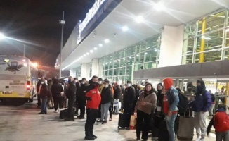 İstanbul yolcuları Bursa'da yurtlara yerleştirildi