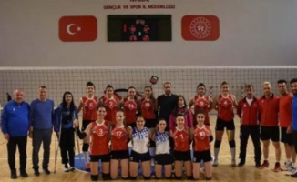Ak Parti Gençlik Kolları tarafından düzenlenen Futsal Turnuvası başladı