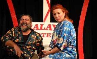 'Aşk 1 Şey Değildir' 14 Şubat'a özel Mudanya'da sahnelendi