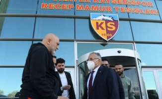 Başkan Büyükkılıç'tan Kayserispor'a moral ziyareti 