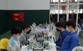 Bursa Osmangazi Satranç Turnuvası'nda büyük coşku 