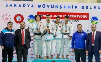 Bursa Osmangazili Judocu Sakarya’yı salladı