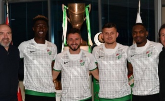 Bursaspor 4 futbolcuyla anlaşma sağladı