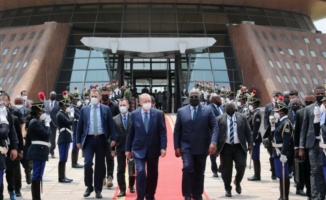 Cumhurbaşkanı Erdoğan Senegal'e geçti