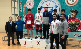 Nevşehirli halterci Türkiye Şampiyonu oldu