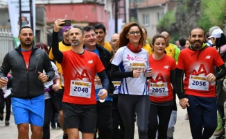 Bursa Osmangazi'de binlerce sporcu tarihe koşacak 
