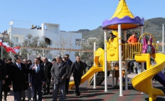 Edremit’te Aşık Veysel Parkı açıldı