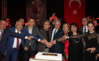 İzmir Emlakçılar Odası, 23. yıldönümünü kutladı