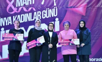 Kayseri Büyükşehir'den bin kadın sporseverle "Ritmini Yakala" etkinliği 