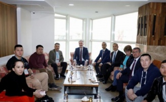 Kazakistan ve Azerbaycanlı gazeteciler İnegöl’e hayran kaldı