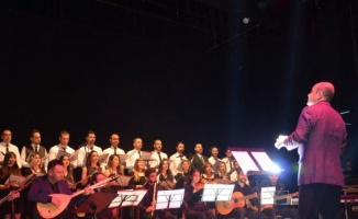 Kilis'te 'Üstatlara Saygı Konseri'ne yoğun ilgi