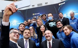 Microsoft Türkiye'de Ar-Ge Merkezi açtı... Bakan Varank: "Yatırım yapın, beraber kazanalım" dedi