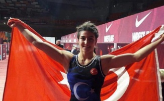 Türkiye'ye grekoromen kadınlarda ilk altın madalyayı getirdi