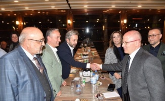 AK Parti Bursa Nilüfer İlçe teşkilatı iftar düzenledi
