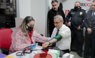 Kütahya'da Başkan Işık kan bağışına destek oldu 