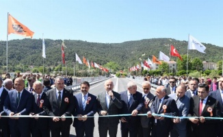 Amasya'da iki yakayı buluşturan köprü açıldı