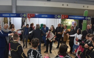 Bursa'da coşkulu hemşehri bayramlaşması