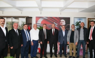 Bursa'da Saadet'ten BESOB'a 'hayırlı olsun' ziyareti