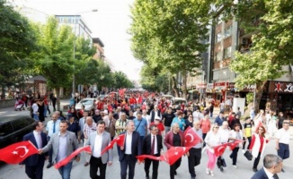 Bursa İnegöl'de 19 Mayıs 'Gençlik Yürüyüşü' ile başladı