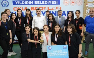 Bursa Yıldırım'da Okul Sporları Şenliği tamamlandı 