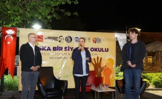 Demokrasinin geleceği İzmir Selçuk'ta konuşuldu 
