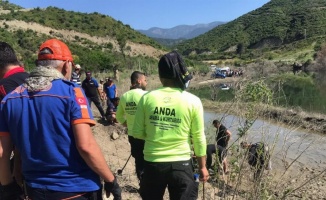 Hatay'da baraja giren iki kardeşten biri hayatını kaybetti 