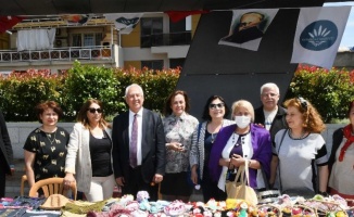 İzmir Karabağlar'da Anneler Günü Kermesi