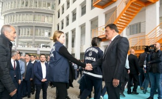 Malatya Büyükşehir Belediyesi'nde personel bayramlaştı 