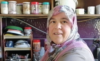 Bilecik Pazaryeri'nde kadın kahvehaneci takdir topluyor