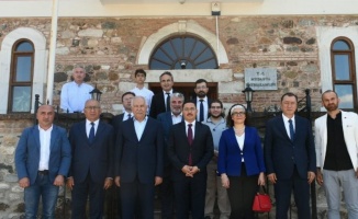 Eski bakan Başesgioğlu'ndan Bursa Mudanya'da hemşehri ziyareti