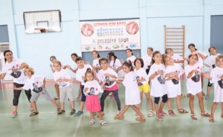 İzmir Güzelbahçe'de yaz spor okulları heyecanı