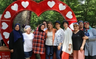 Kocaeli İzmit'te kadınlardan 'yaz'a piknikli 'merhaba'