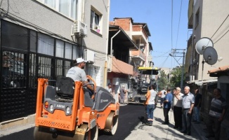 Karabağlar'da asfaltlamalar son hızla sürüyor