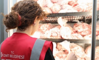 Kocaeli İzmit'te hayırseverlerden 1,5 ton et bağışı