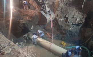 Muğla Fethiye’deki kanalizasyon hattındaki arızaya anında müdahale