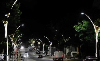 Kocaeli'de Körfez Akşemsettin Caddesi ışıl ışıl oldu