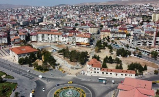 Sivas'ta 4 Eylül Meydanı yükseliyor