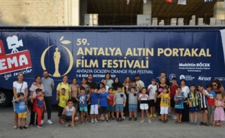 Antalya'da sinema Tırı 5 günde 6 ilçe gezdi