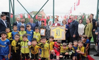 Kocaeli İzmit'te Nihat Gürer Spor Tesisleri açıldı