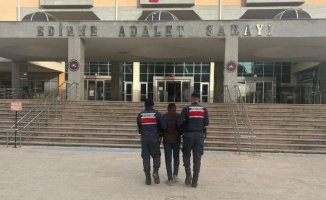 Edirne Jandarması aranan dolandırıcıları yakaladı